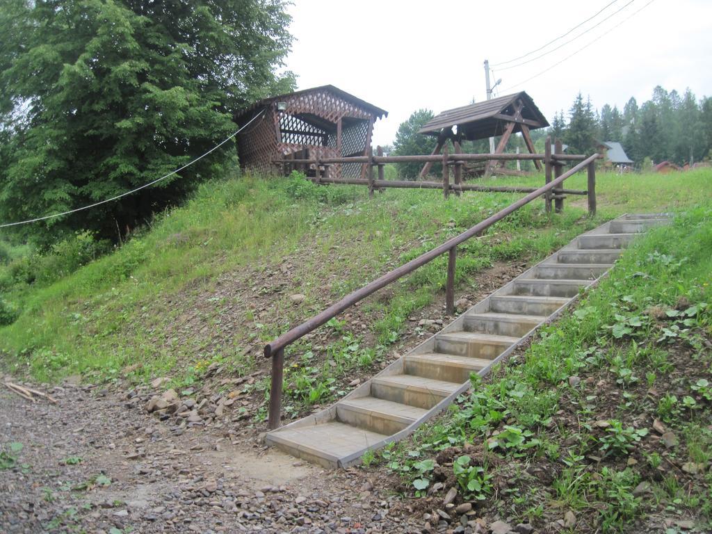 Guest House Stari Druzy Slavske Exteriér fotografie