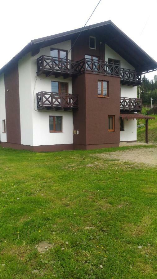 Guest House Stari Druzy Slavske Exteriér fotografie